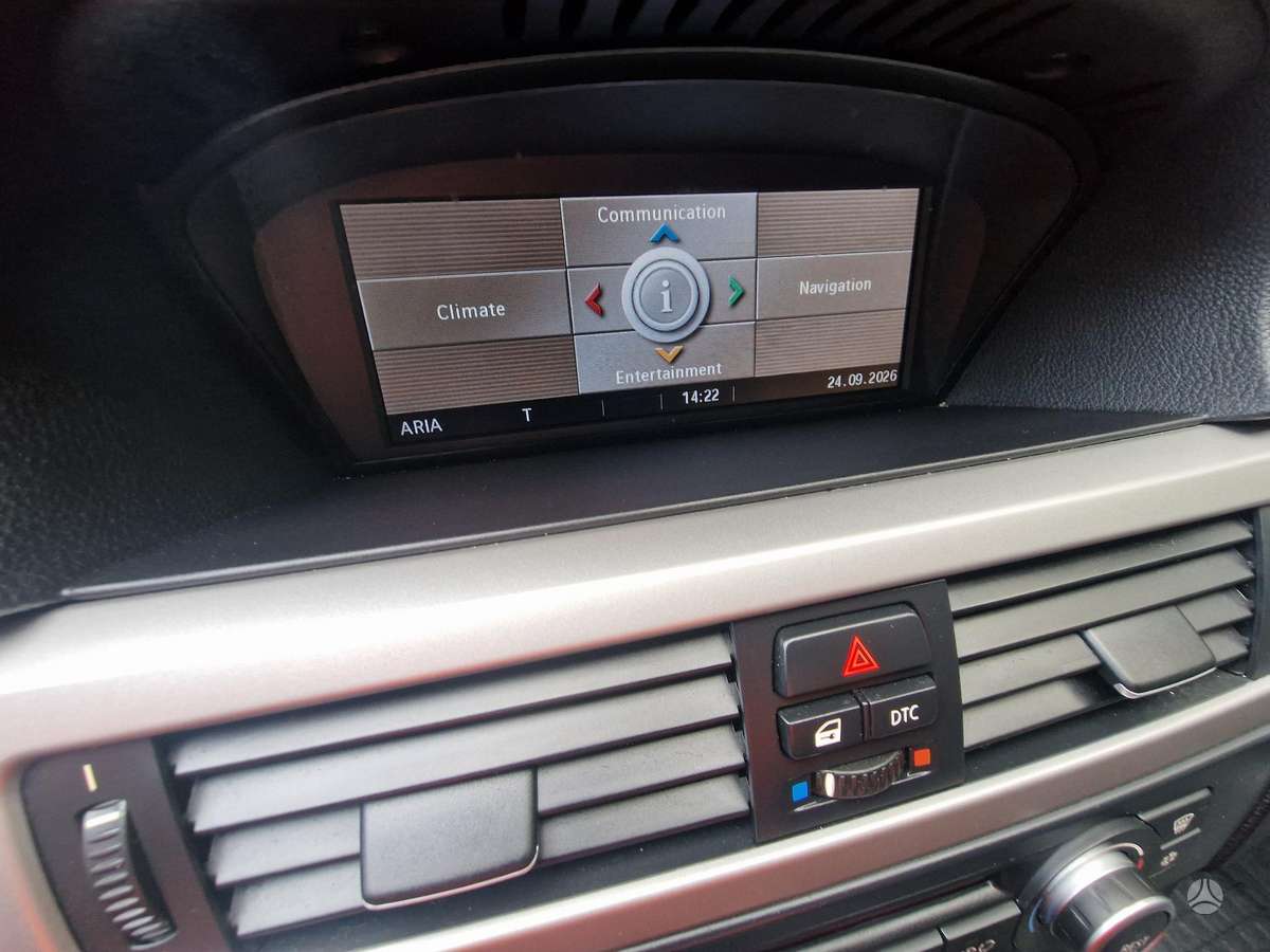 BMW 320 2008 — photo 16
