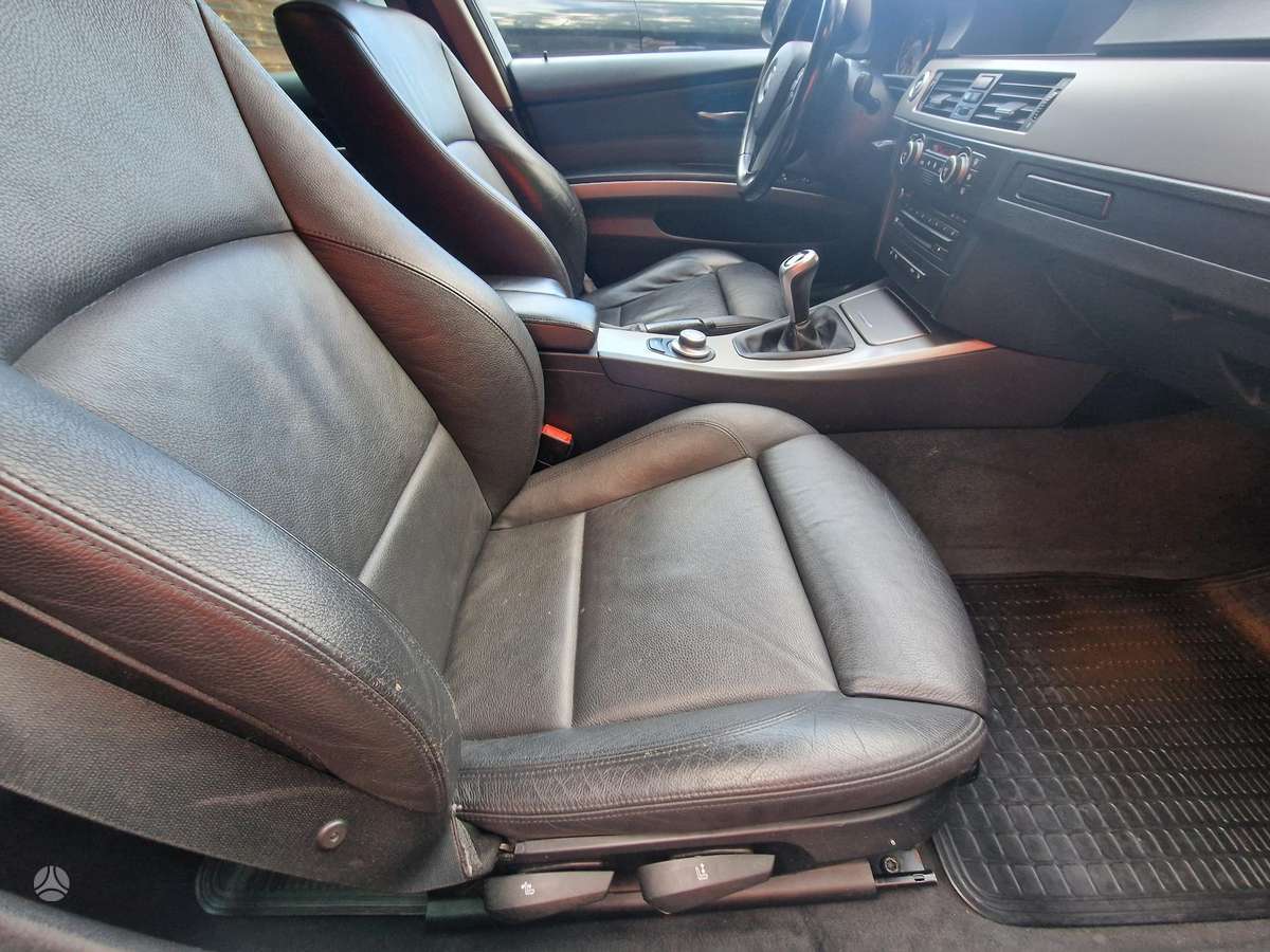 BMW 320 2008 — photo 9