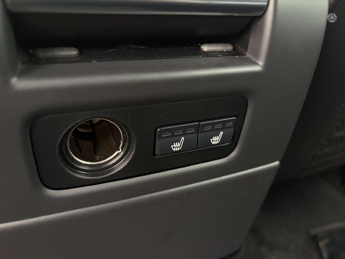 Volvo XC70 2012 — photo 15