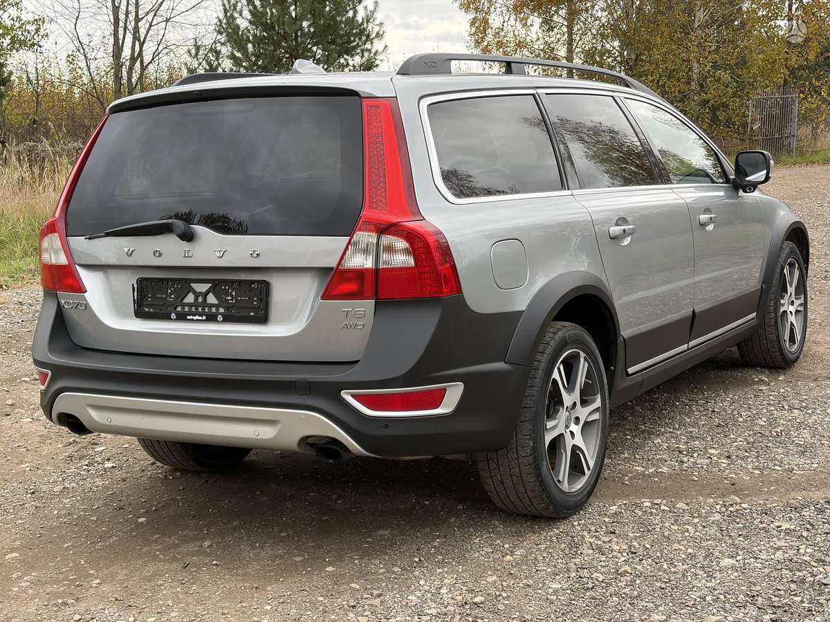Volvo XC70 2012 — photo 6