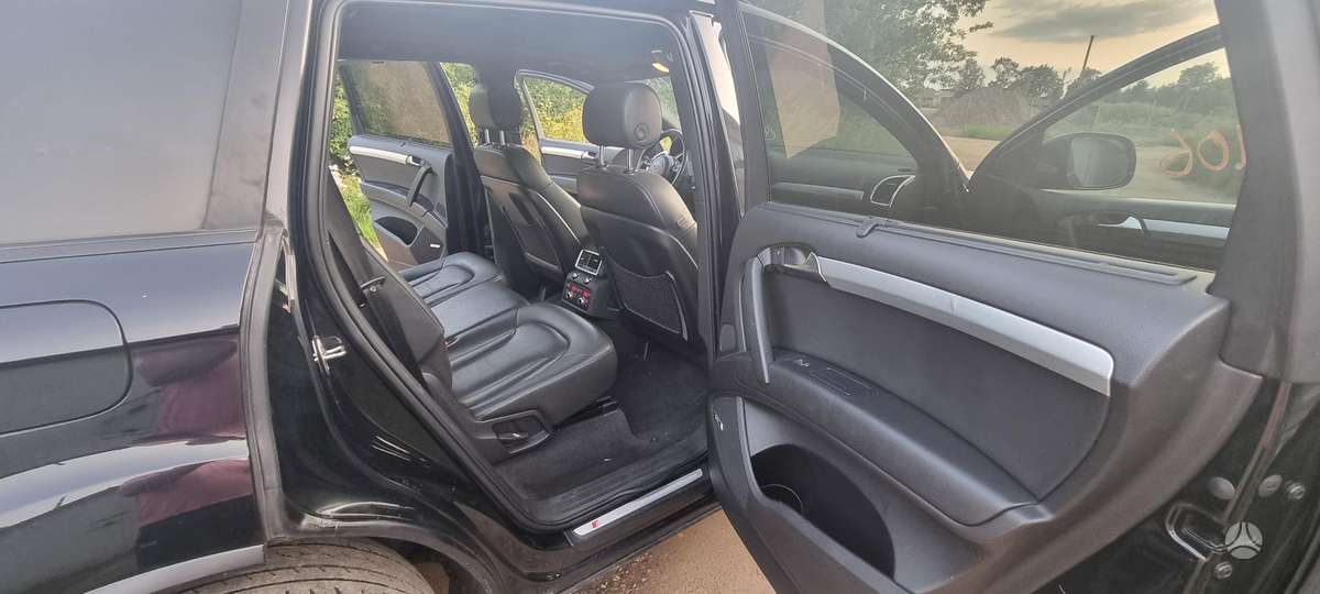 Audi Q7 2013 — photo 17