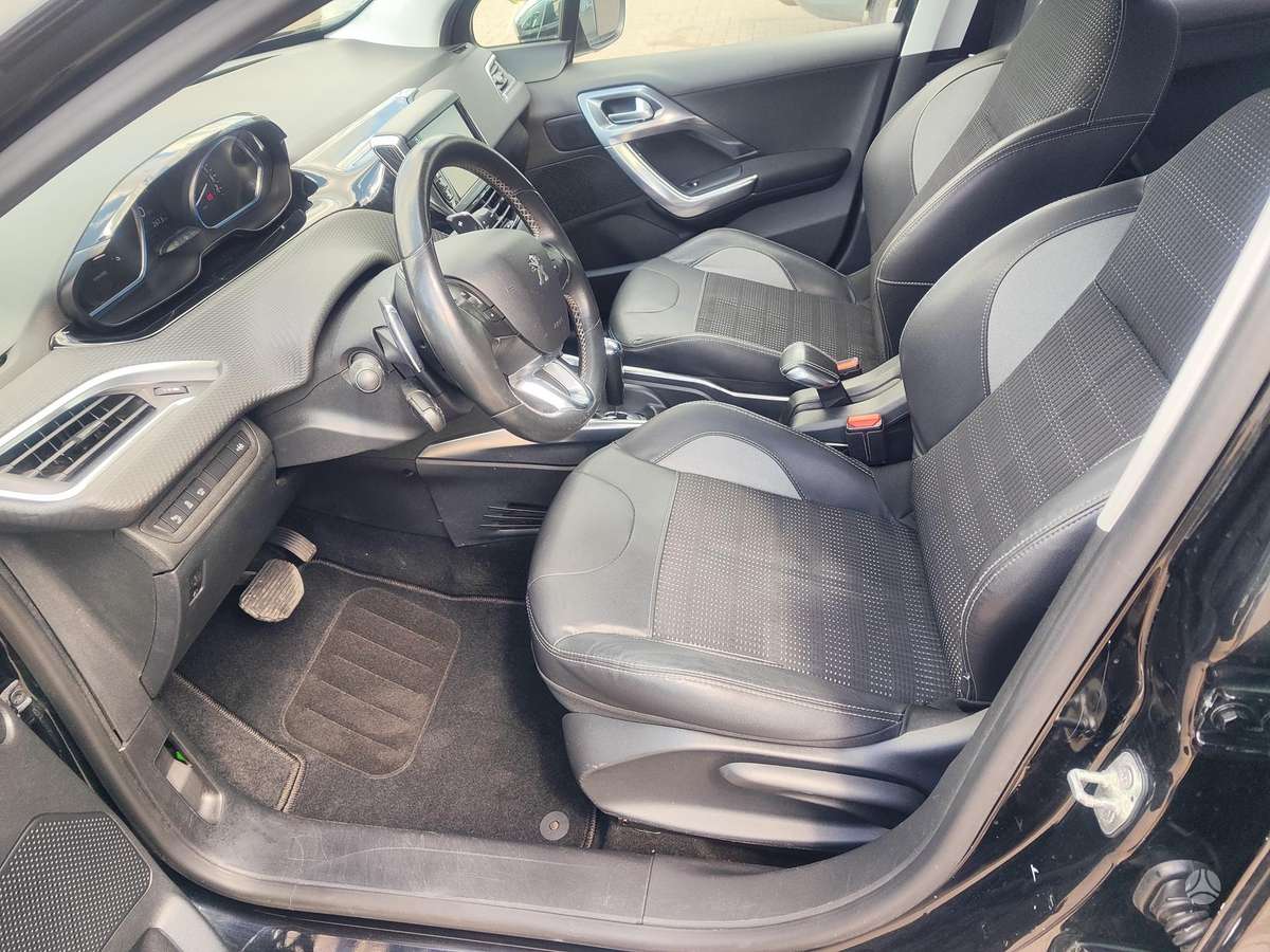 Peugeot 2008 2014 — photo 10