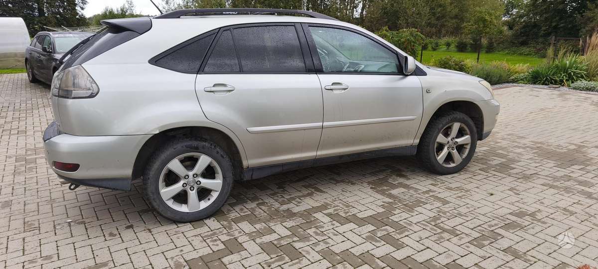 Lexus RX 2005 — engine 3300 cm³, 232 HP (171kW)