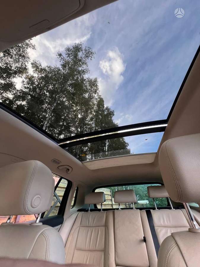 Volkswagen Tiguan 2011 — photo 15