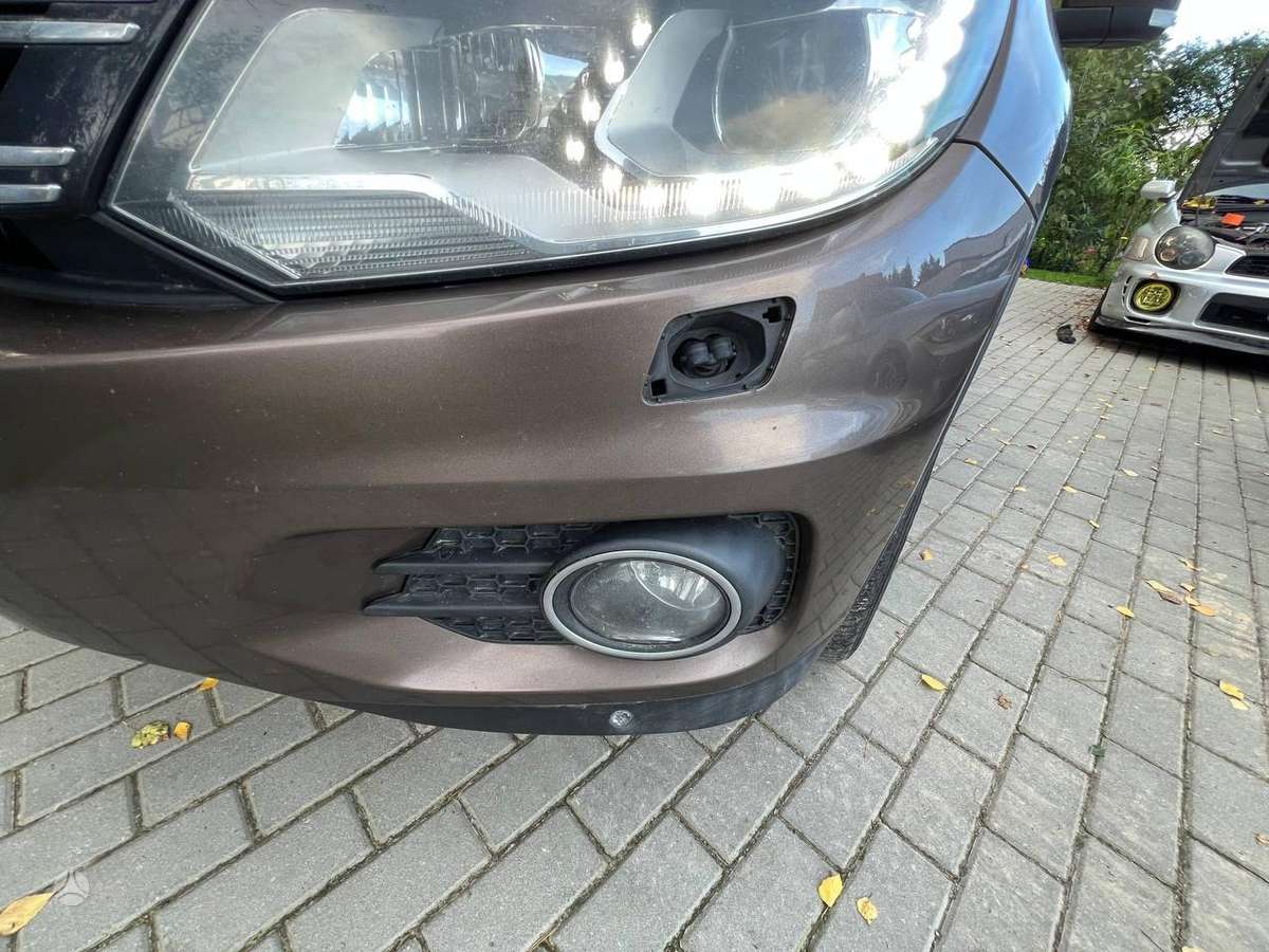 Volkswagen Tiguan 2011 — photo 5