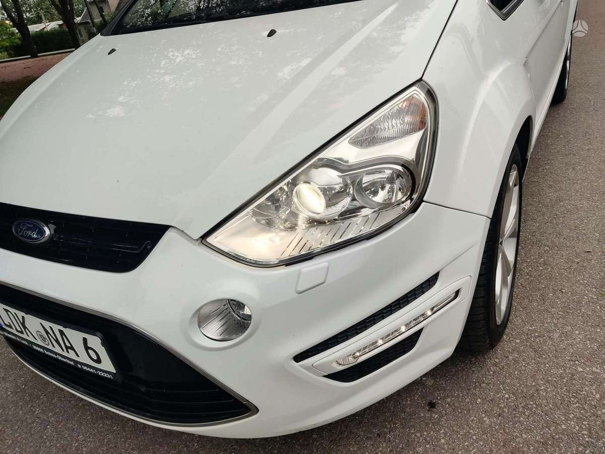 Ford S-MAX 2013 — фото 15