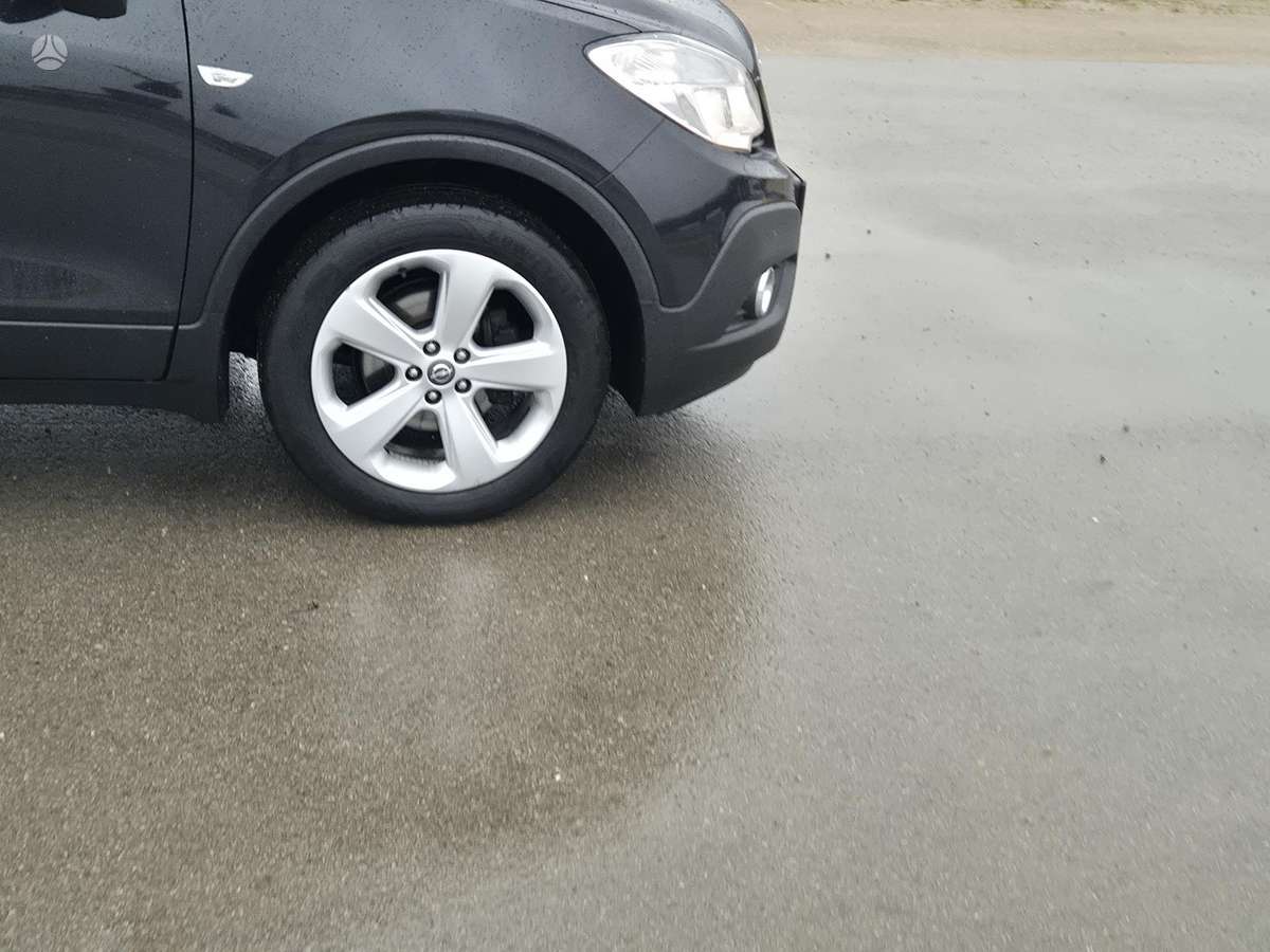 Opel Mokka 2013 — салон