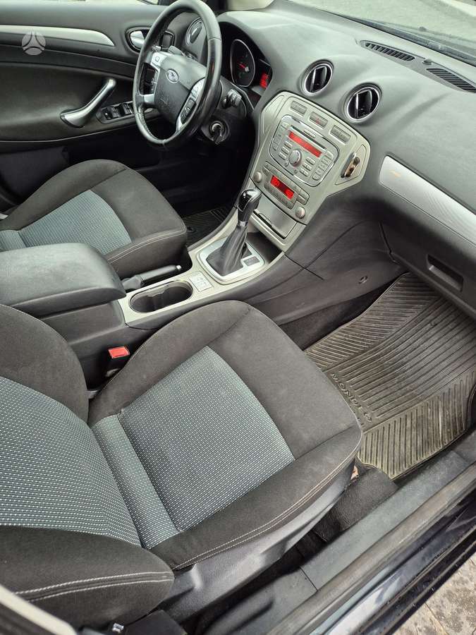 Ford Mondeo 2010 — photo 6