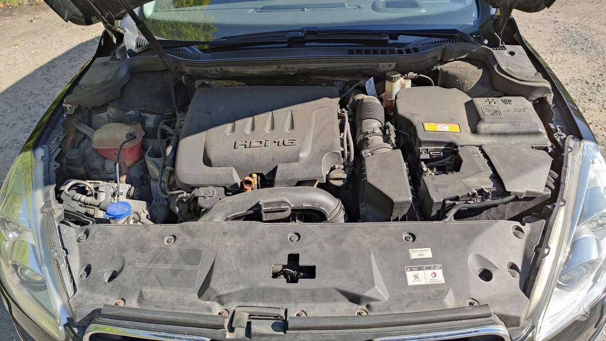 Peugeot 508 2011 — photo 25