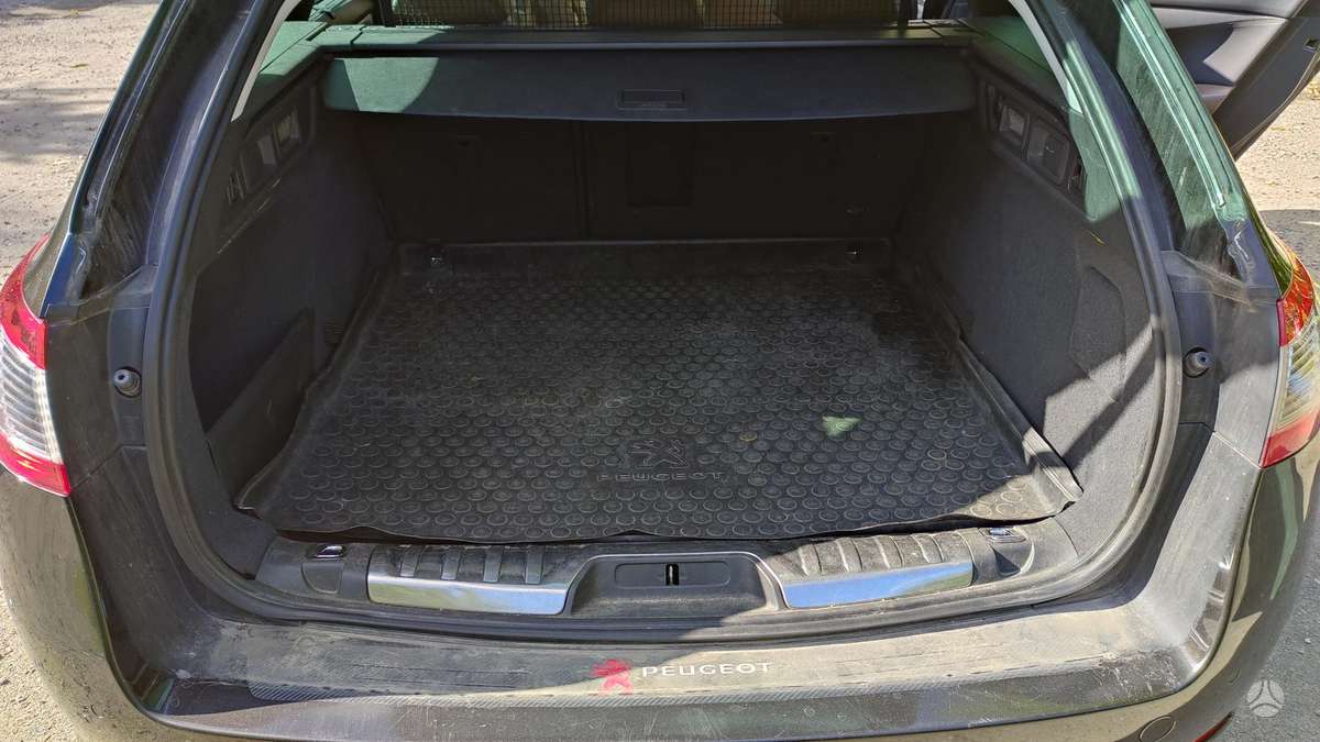 Peugeot 508 2011 — photo 28