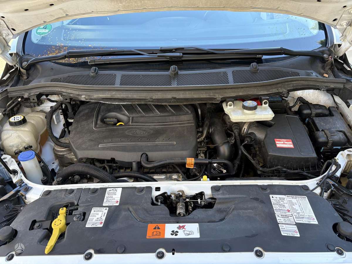 Ford S-MAX 2015 — photo 21