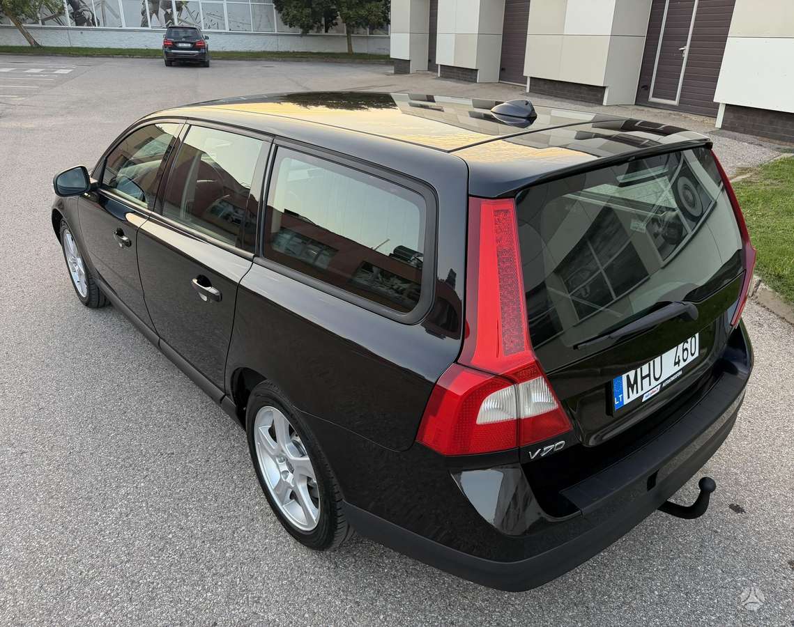 Volvo V70 2007 — photo 10