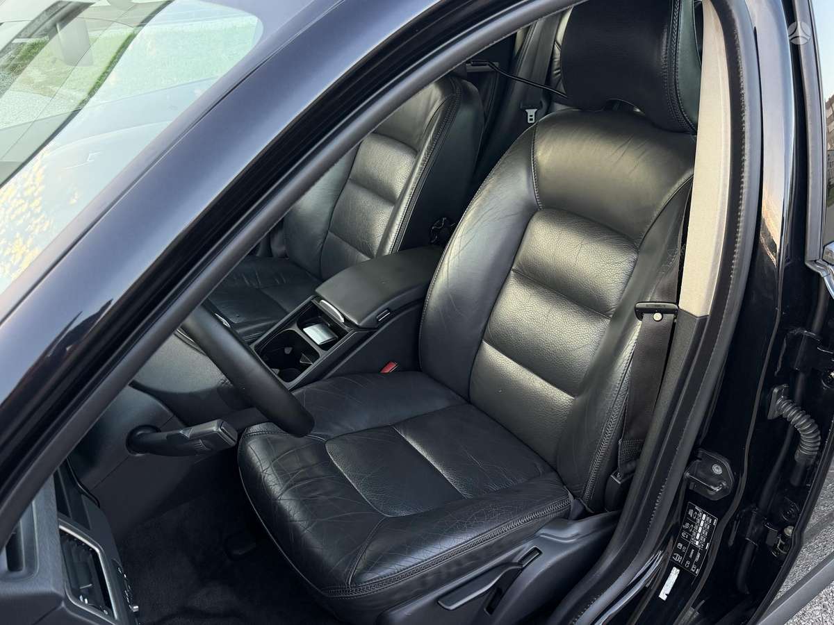 Volvo V70 2007 — photo 16