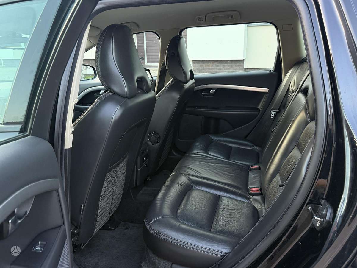 Volvo V70 2007 — photo 17
