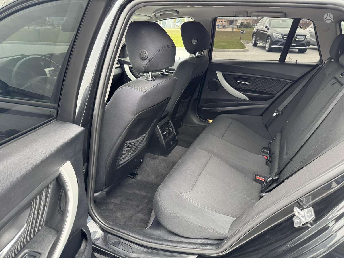BMW 318 2015 — photo 17