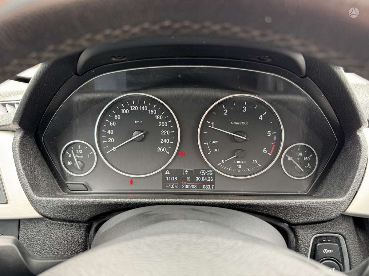 BMW 318 2015 — photo 23