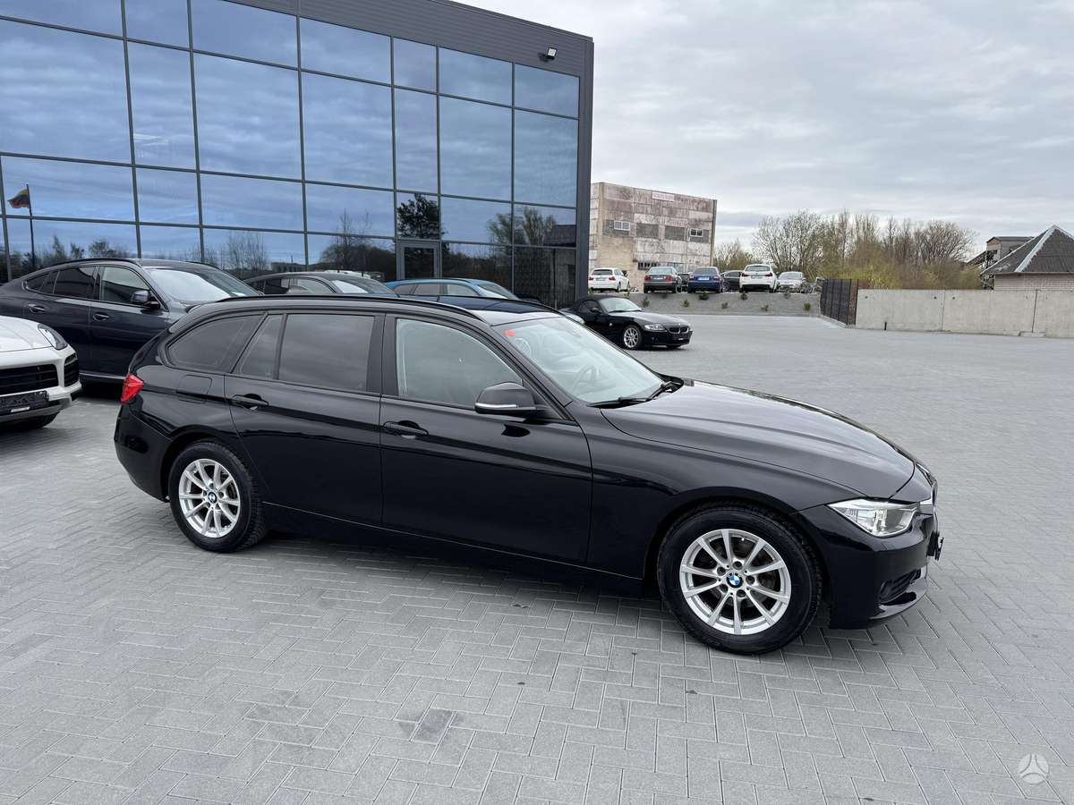 BMW 318 2015 — photo 8