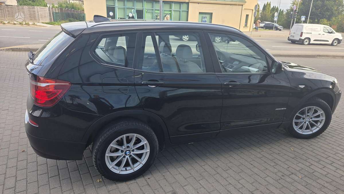 BMW X3 2011 — photo 5