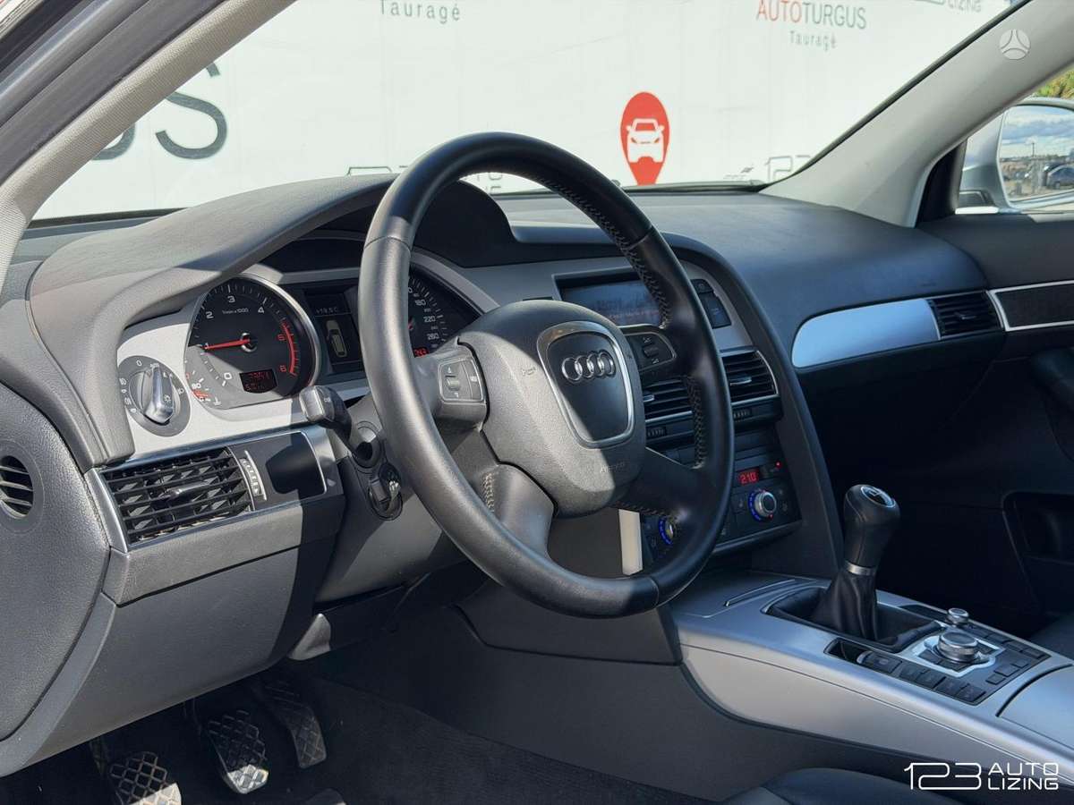 Audi A6 2011 — photo 11