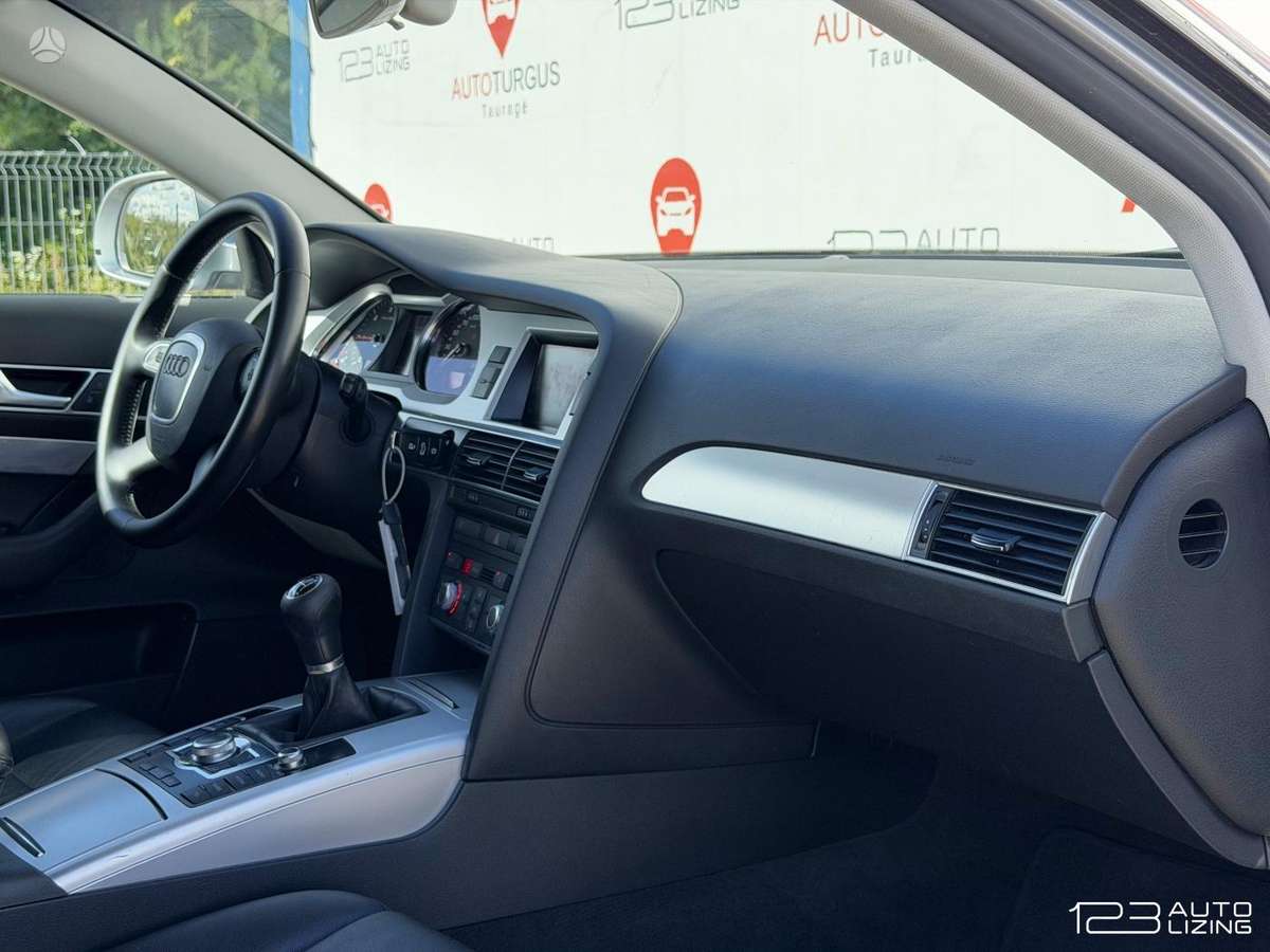 Audi A6 2011 — photo 14