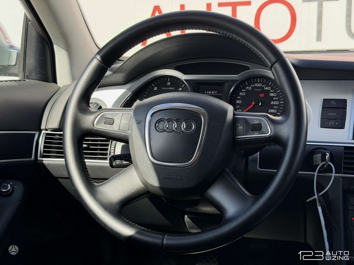 Audi A6 2011 — photo 17