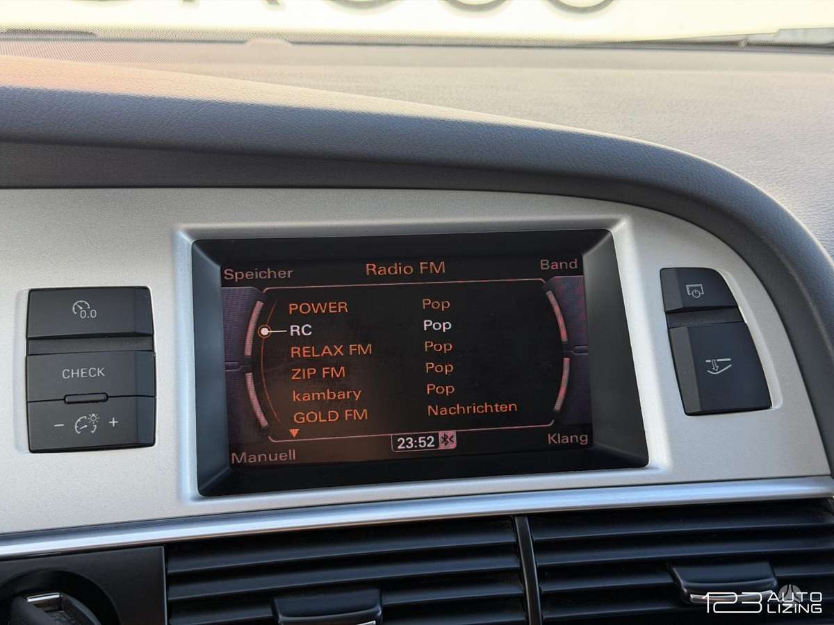 Audi A6 2011 — photo 20