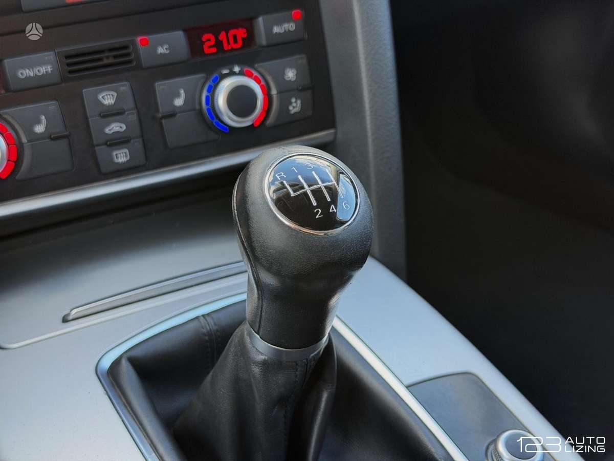 Audi A6 2011 — photo 23