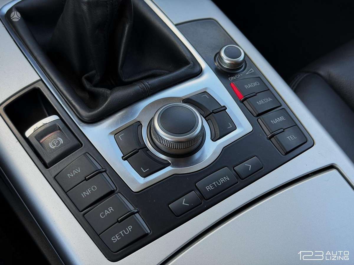 Audi A6 2011 — photo 24