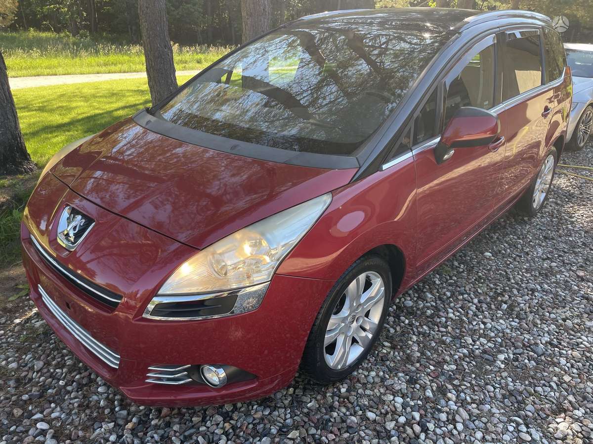 Peugeot 5008, 2010