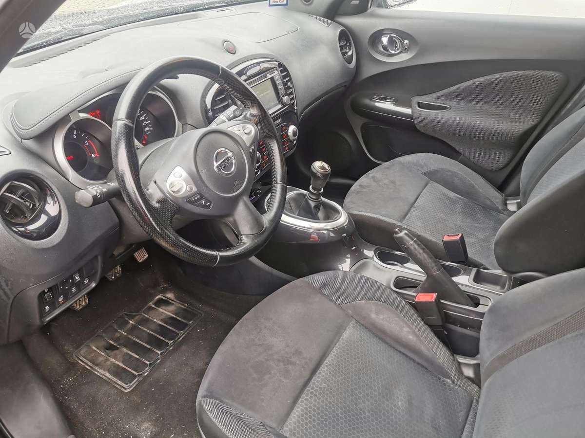 Nissan Juke 2015 — photo 11