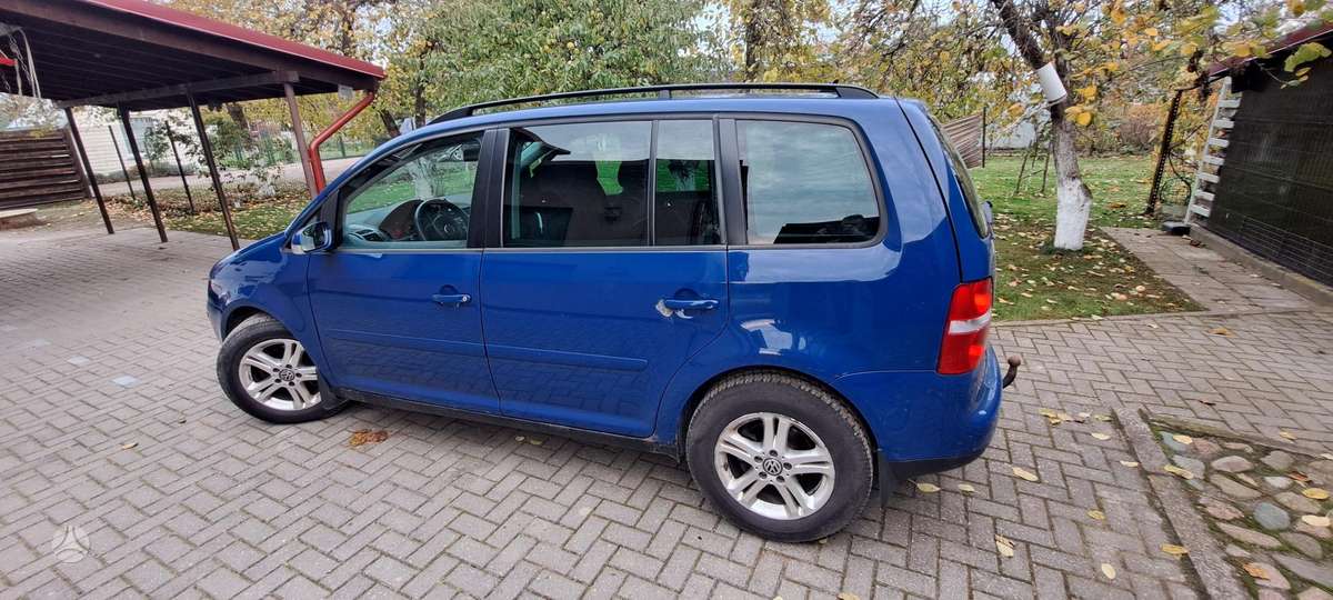 Volkswagen Touran 2006 — двигун 1968 cm³, 140 HP (103kW)
