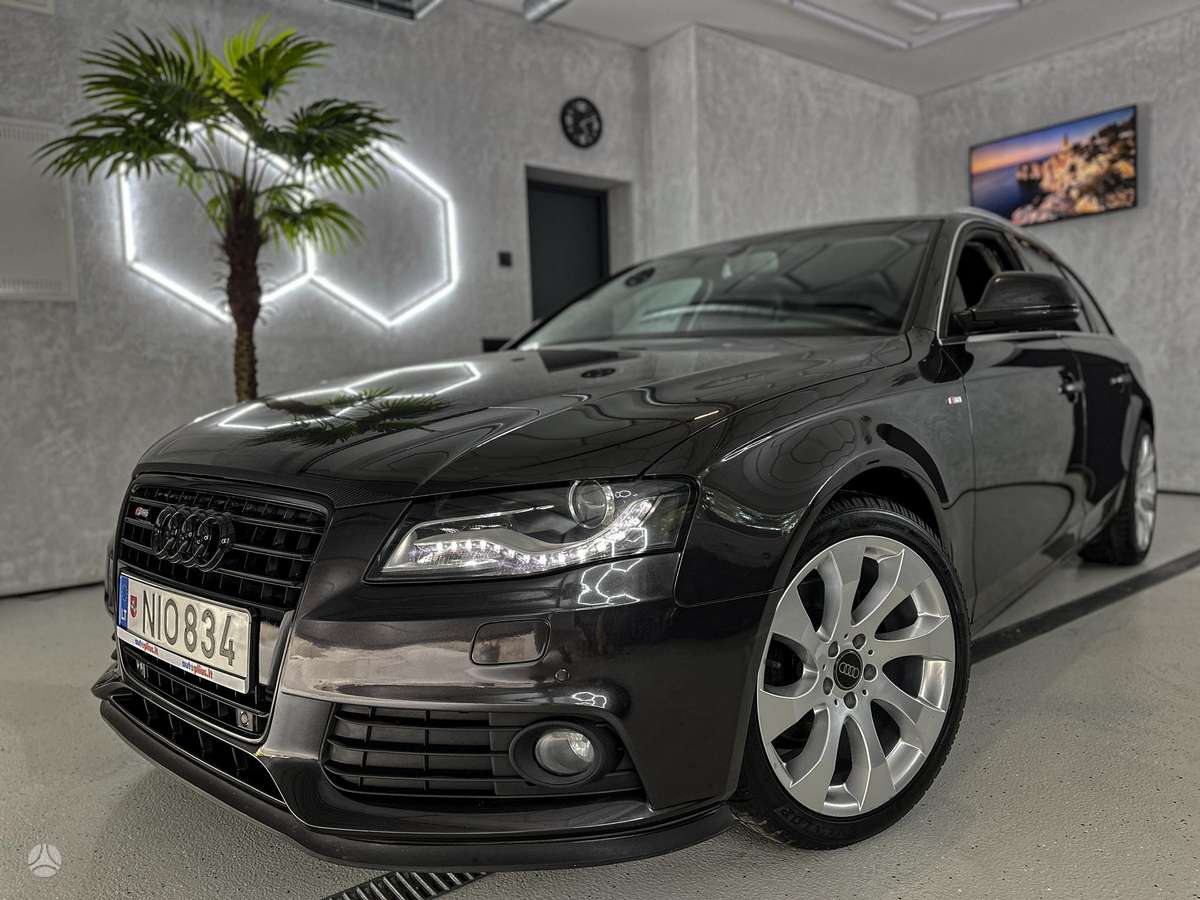 Audi A4 2009 — photo 12