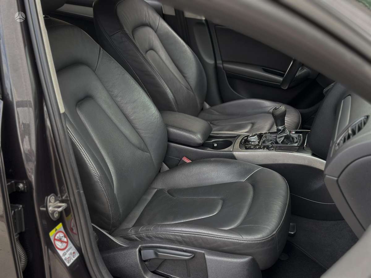 Audi A4 2009 — photo 21