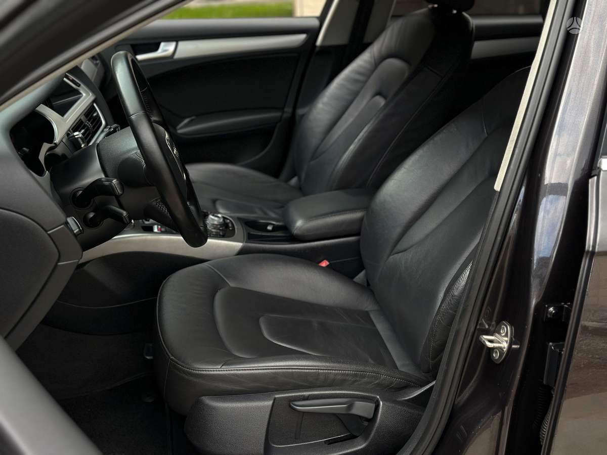 Audi A4 2009 — photo 22