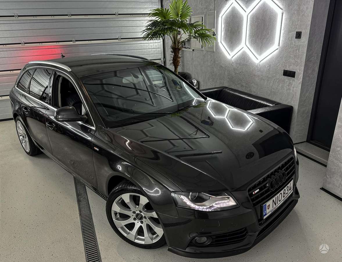 Audi A4 2009 — photo 8