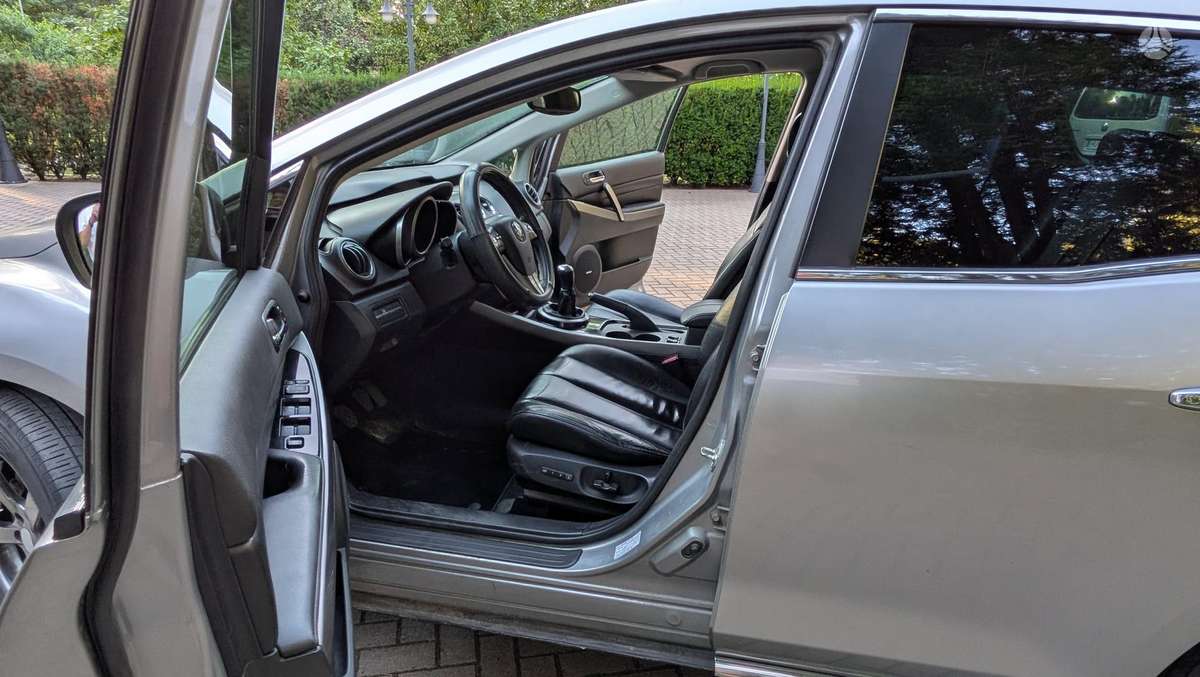 Mazda CX-7 2010 — photo 15