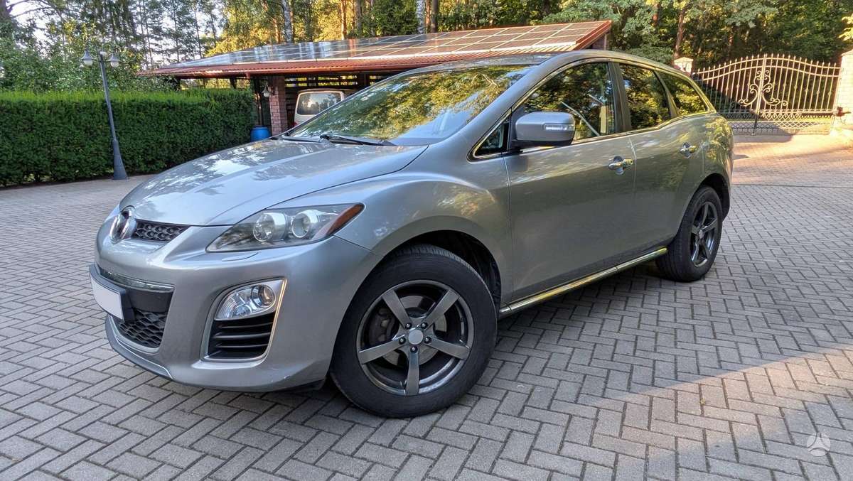 Mazda CX-7 2010 — rear view
