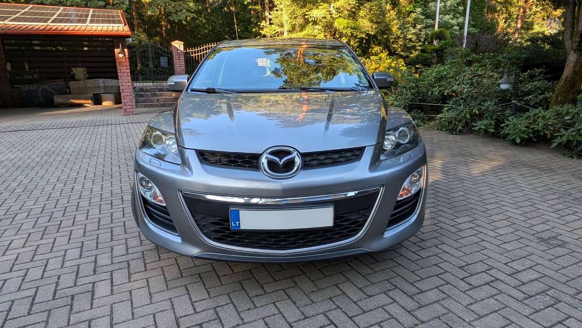Mazda CX-7 2010 — interior