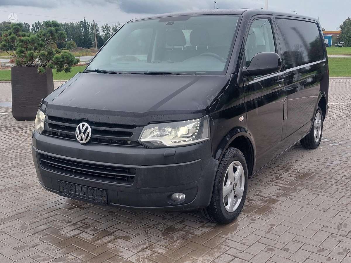 Volkswagen Transporter 2014 — rear view
