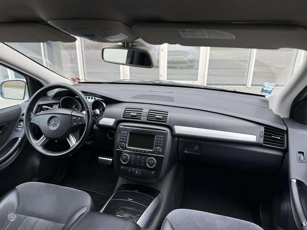 Mercedes-Benz R350 2008 — photo 10