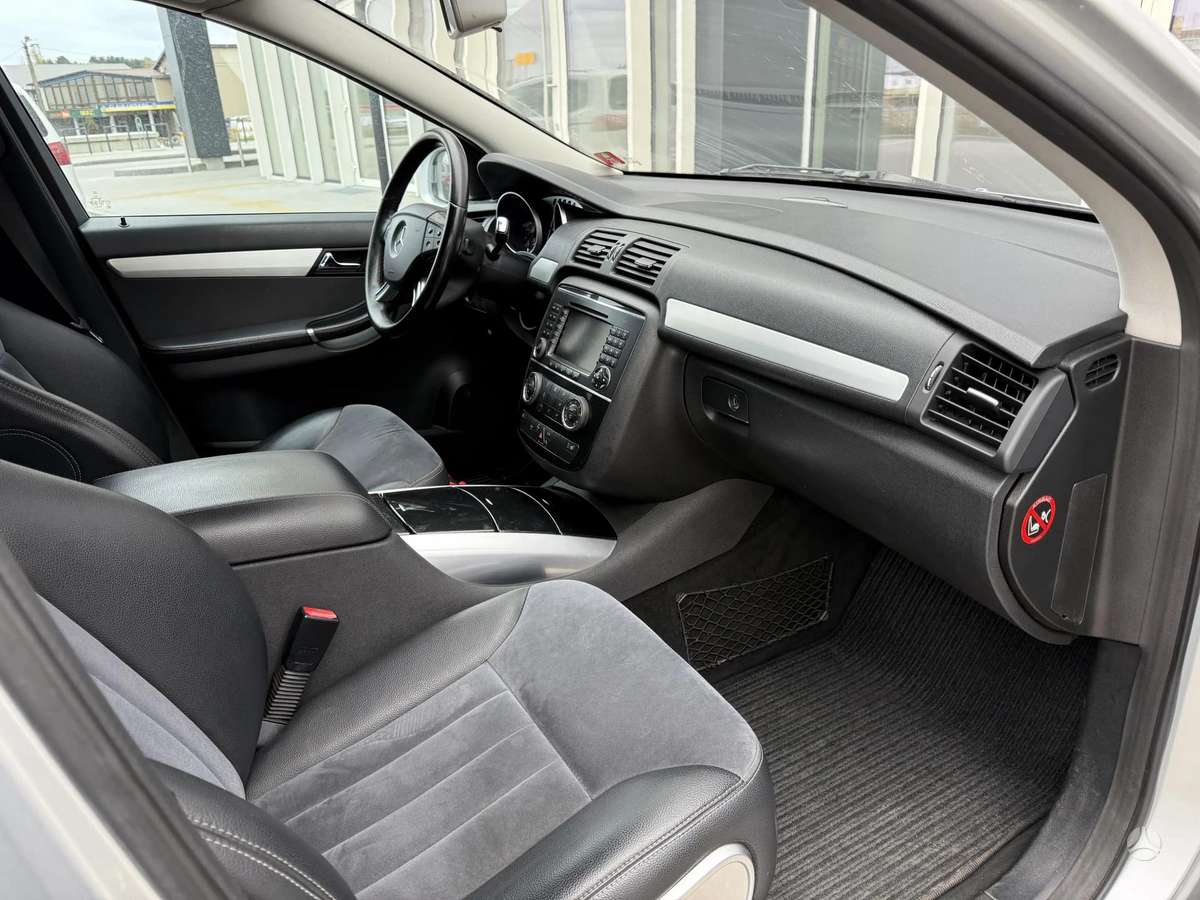Mercedes-Benz R350 2008 — photo 11