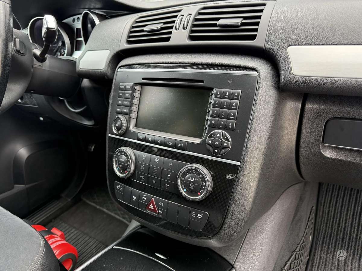 Mercedes-Benz R350 2008 — photo 12
