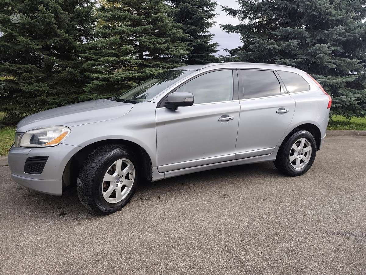 Volvo XC60 2011 — engine 3192 cm³, 242 HP (178kW)