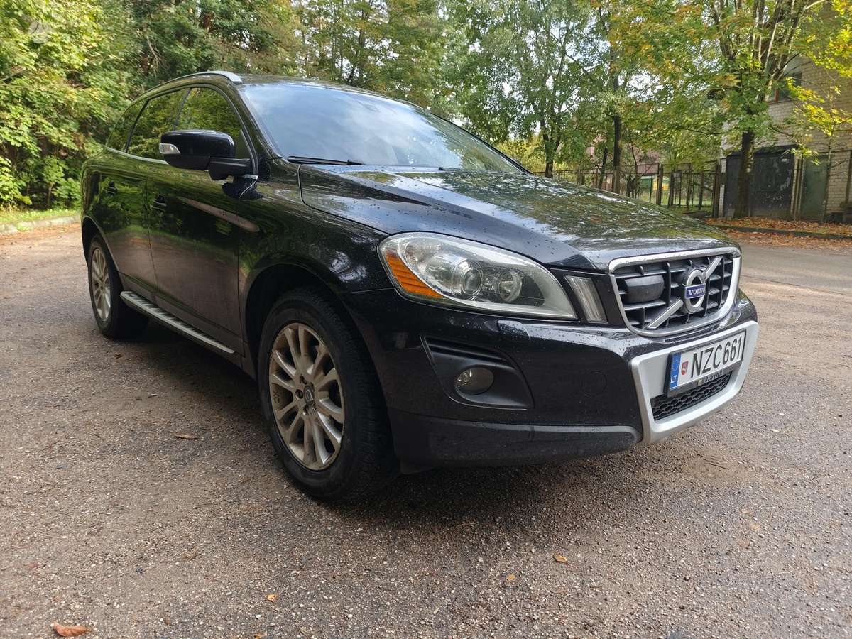 Volvo XC60 2009 — вигляд ззаду