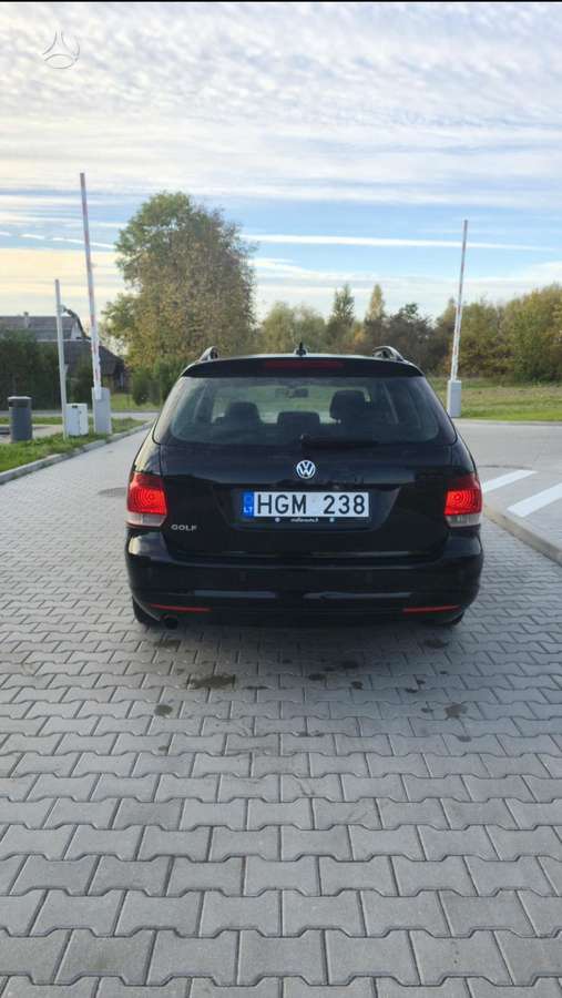 Volkswagen Golf 2012 — вигляд ззаду