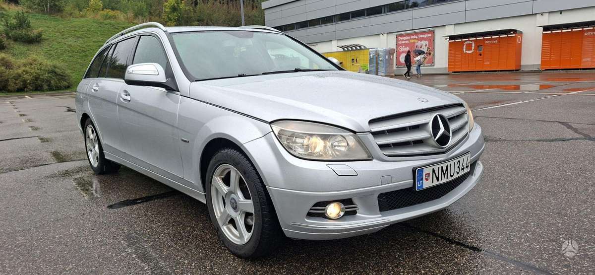 Mercedes-Benz C220 2009 — двигун 2148 cm³, 136 HP (100kW)