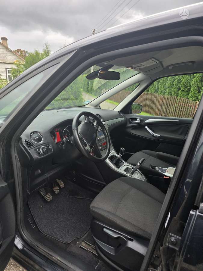 Ford Galaxy 2008 — photo 6