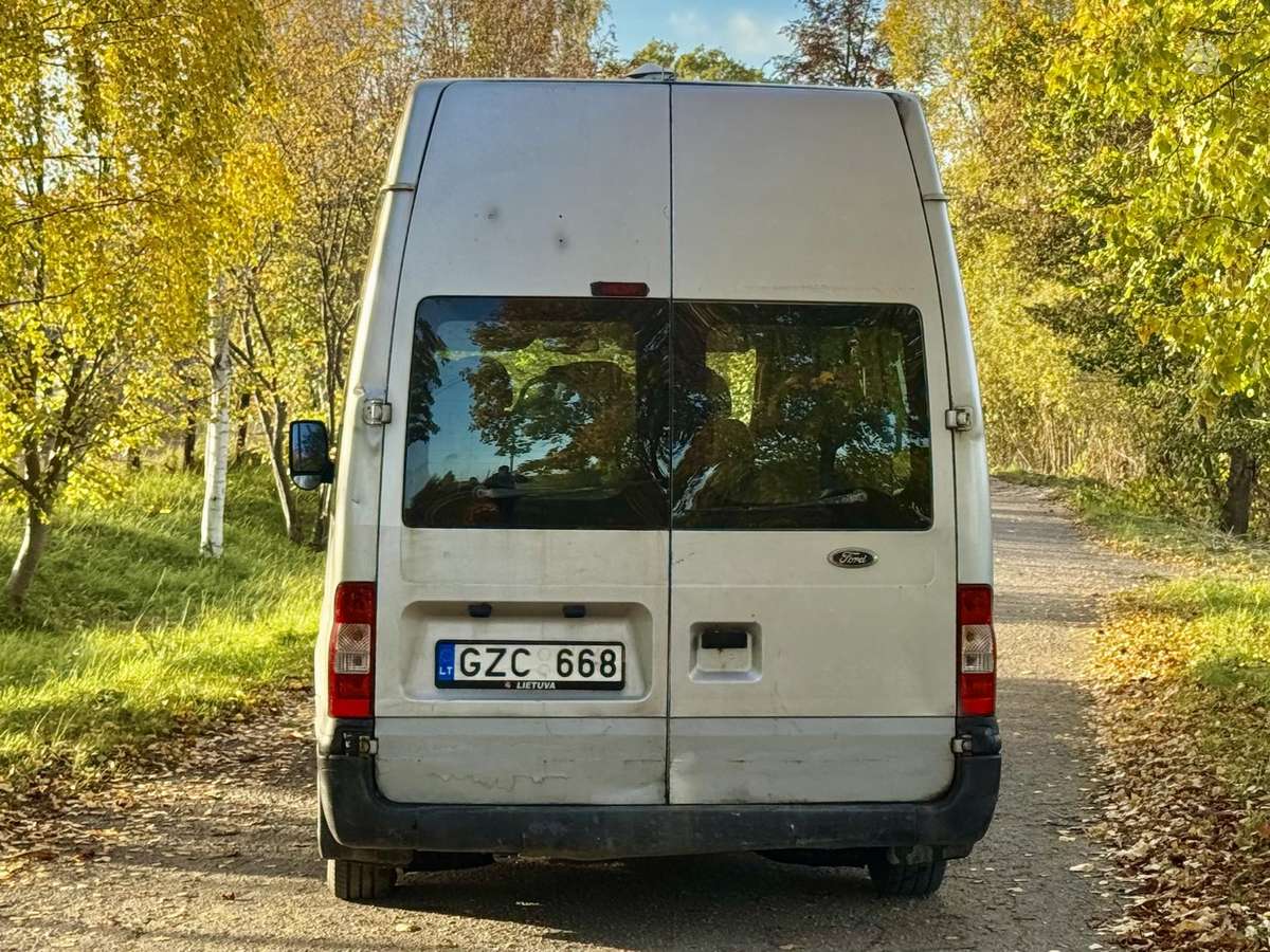 Ford Transit 2007 — engine 2200 cm³, 131 HP (96kW)