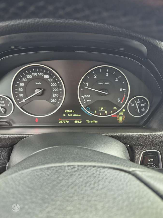 BMW 318 2015 — photo 9