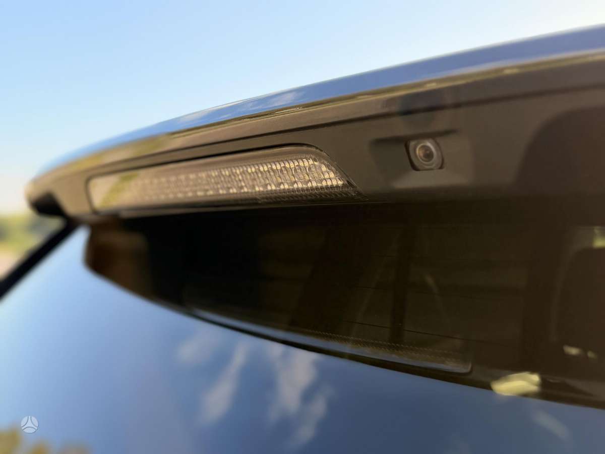 Land Rover 2010 — photo 20